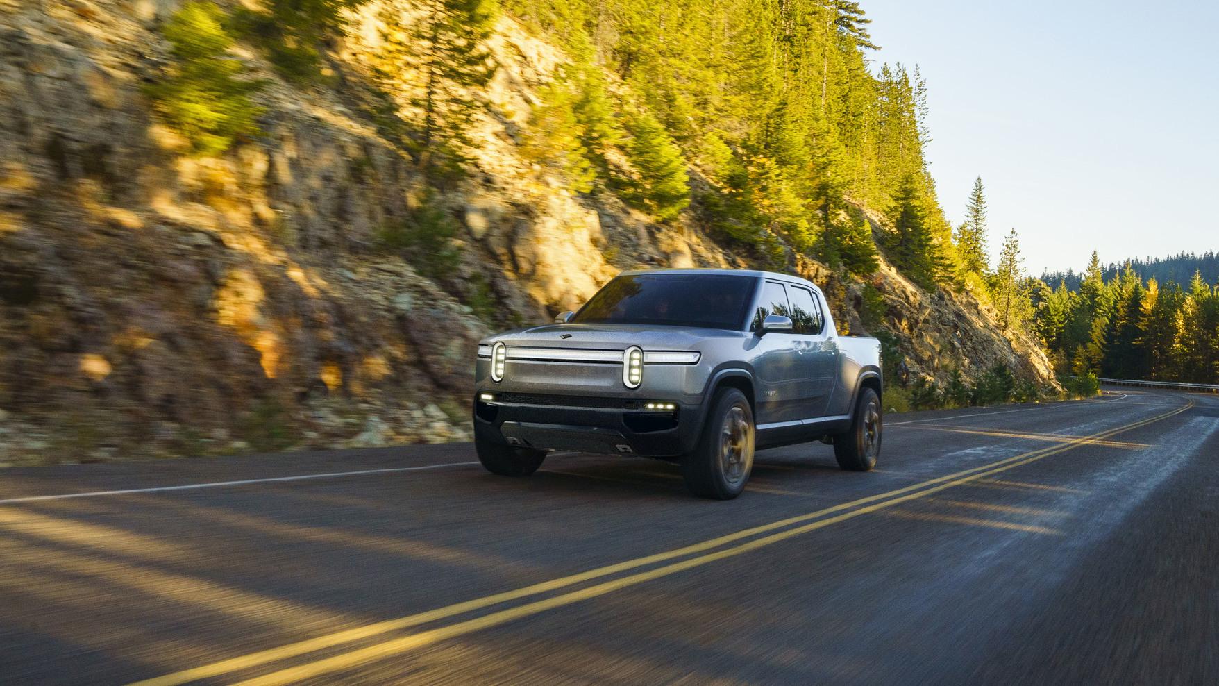 Rivian R1T R1S Rivian R1T All-Electric Pickup Truck Revealed: 0-60 in 3 secs, 400 mile range, tows 11,000 pounds rivian-r1t-reveal-2-2