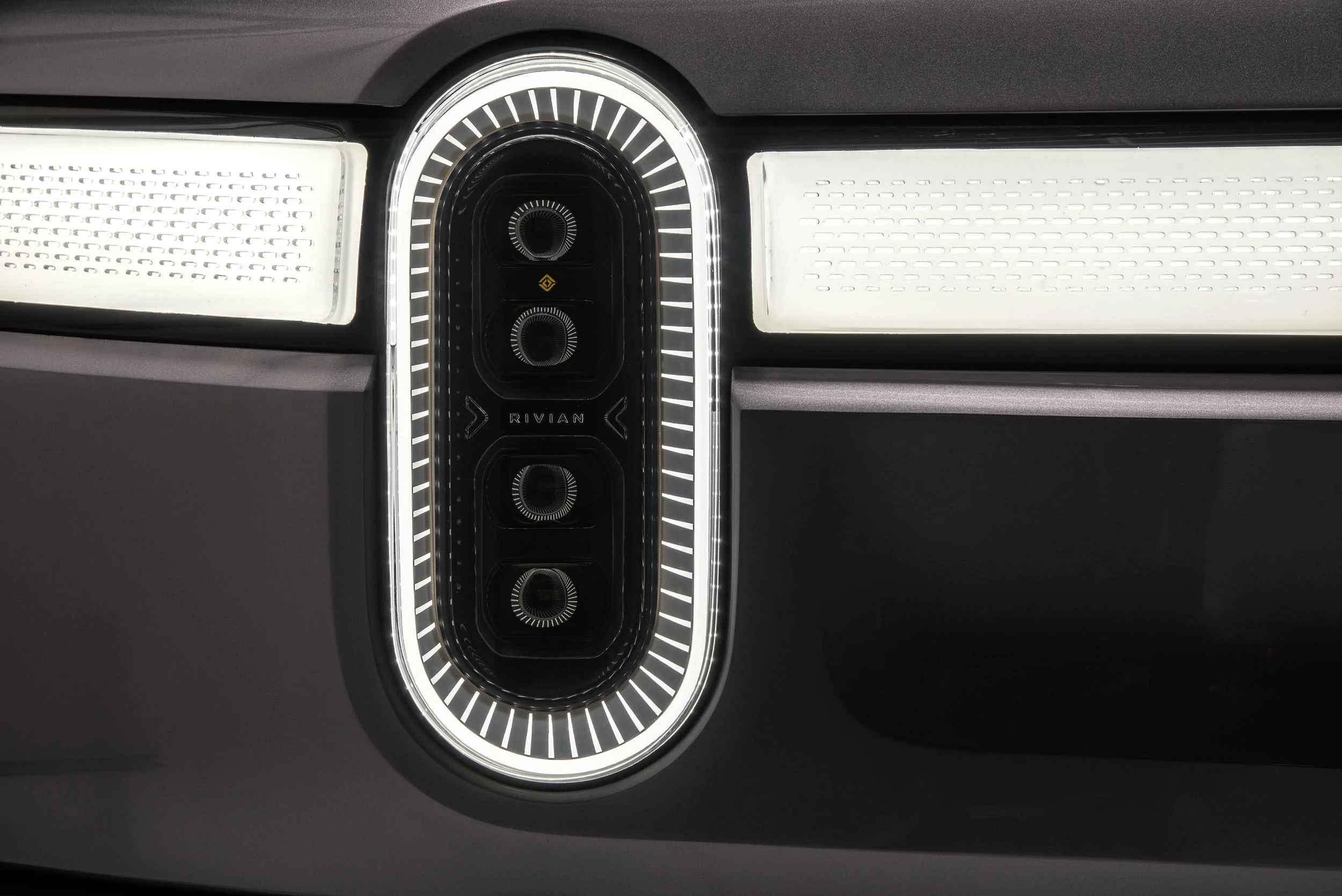 Rivian R1T R1S Rivian R1T All-Electric Pickup Truck Revealed: 0-60 in 3 secs, 400 mile range, tows 11,000 pounds rivian-r1t-reveal-1-6