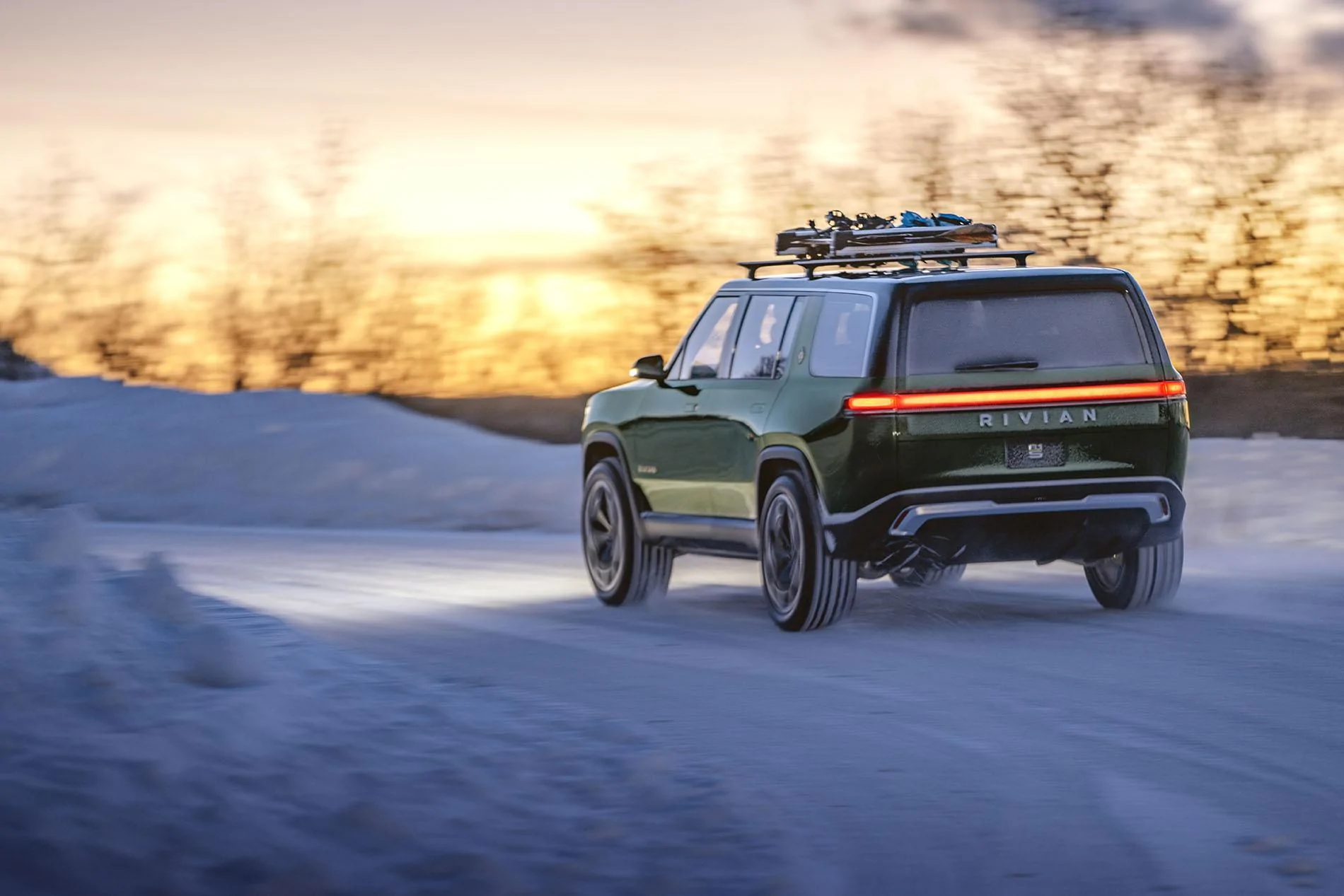 Rivian R1T R1S More R1S Wallpapers 2018_11_R1S_3