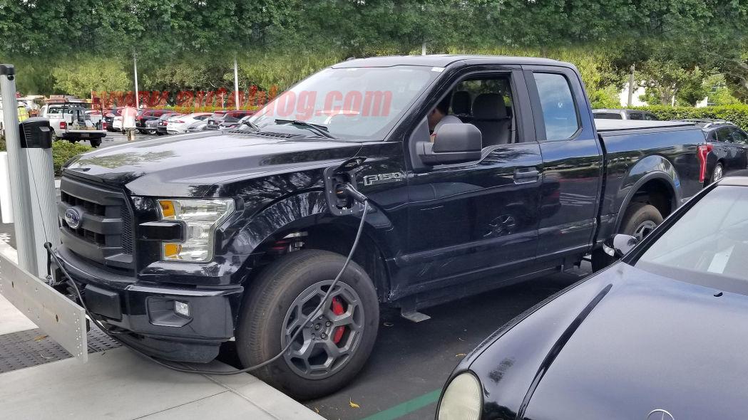 Rivian R1T R1S Rivian Testing Skateboard with F-150 Body - Article Link 2020-rivian-a1t-ev-pickup-truck-01-1