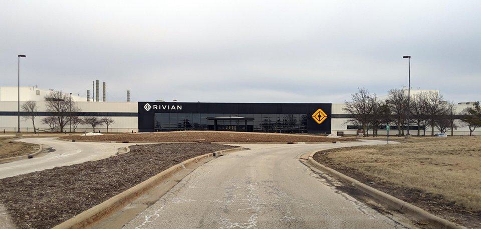 Rivian R1T R1S Rivian Factory Plant in Normal, IL and Headquarters in Plymouth, MI Rivian Factory Production Plant Normal Illinois