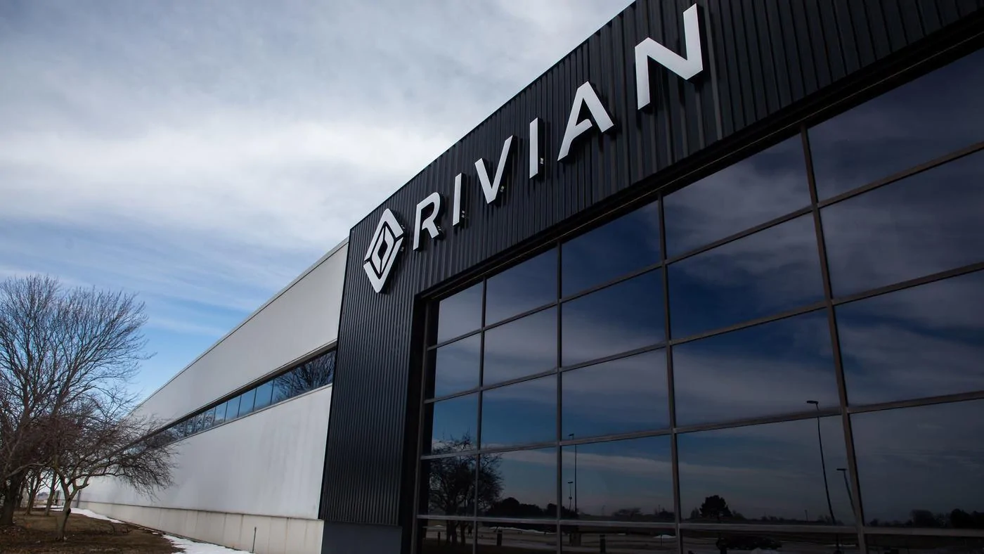 Rivian R1T R1S Rivian Factory Plant in Normal, IL and Headquarters in Plymouth, MI 1400x788