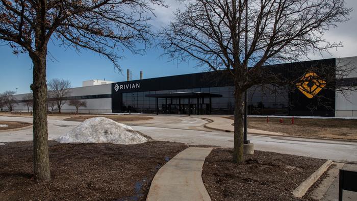 Rivian R1T R1S Rivian Factory Plant in Normal, IL and Headquarters in Plymouth, MI 700x394