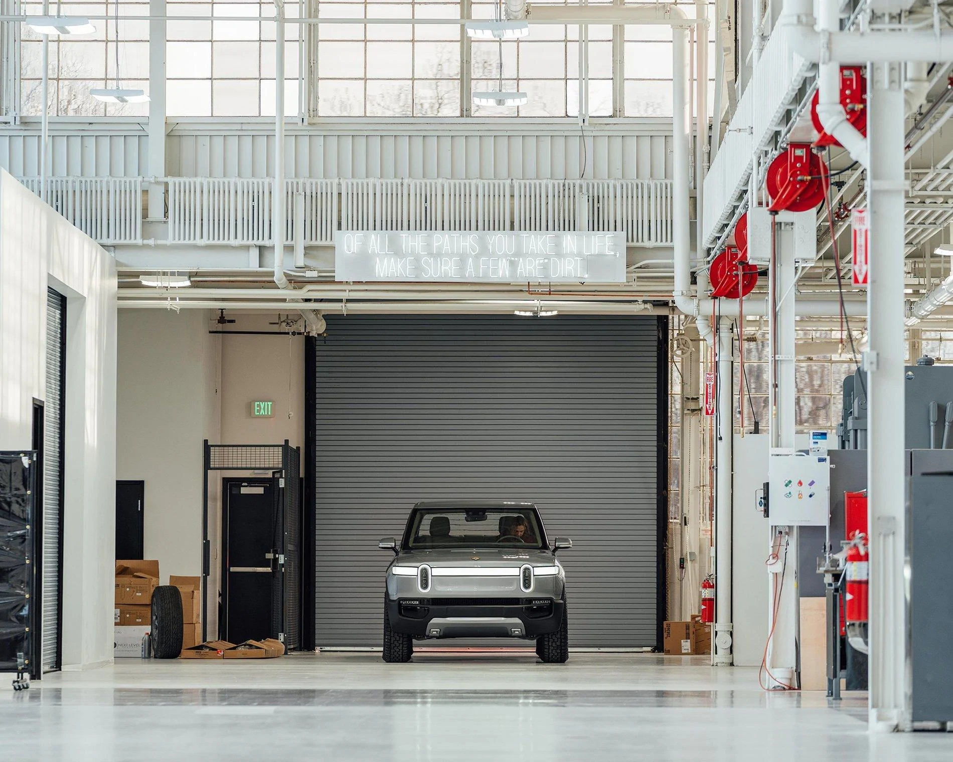 Rivian R1T R1S Rivian Factory Plant in Normal, IL and Headquarters in Plymouth, MI D1Ed4nvX4AE6ccJ