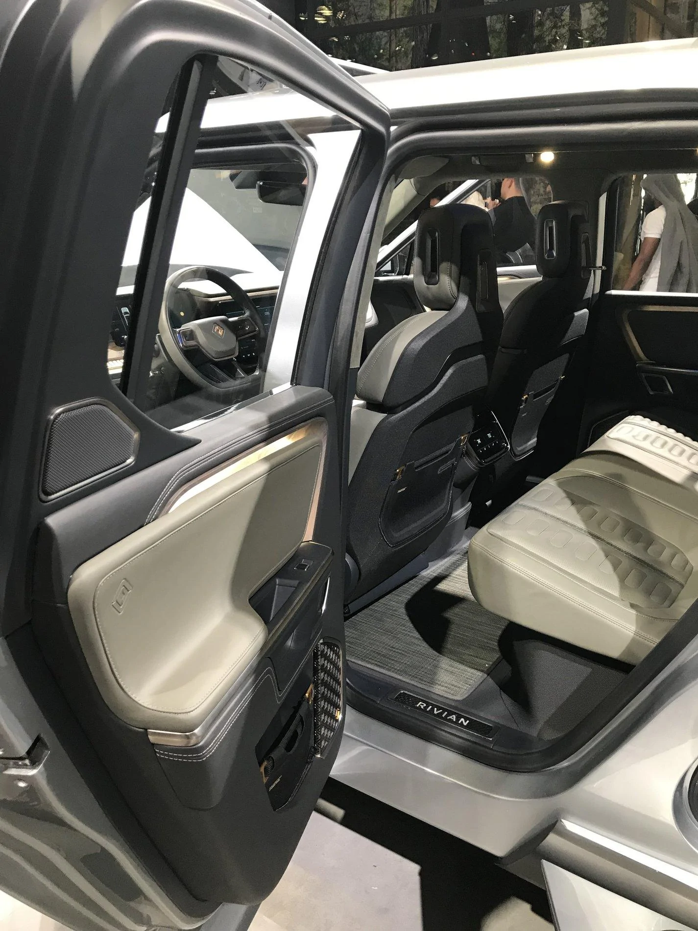 Rivian R1T R1S Take away from NY Auto Show (pics) EA1F0AD8-EC77-41B5-B488-2433CE73BE3A
