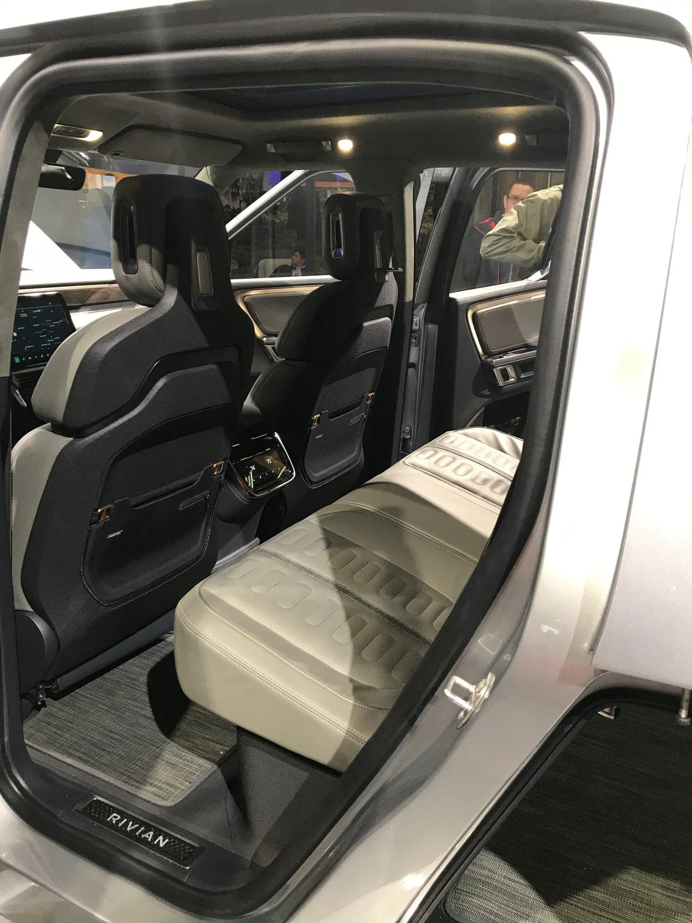 Rivian R1T R1S Take away from NY Auto Show (pics) 7B659C10-3AC5-4652-8977-301D4F059AEF
