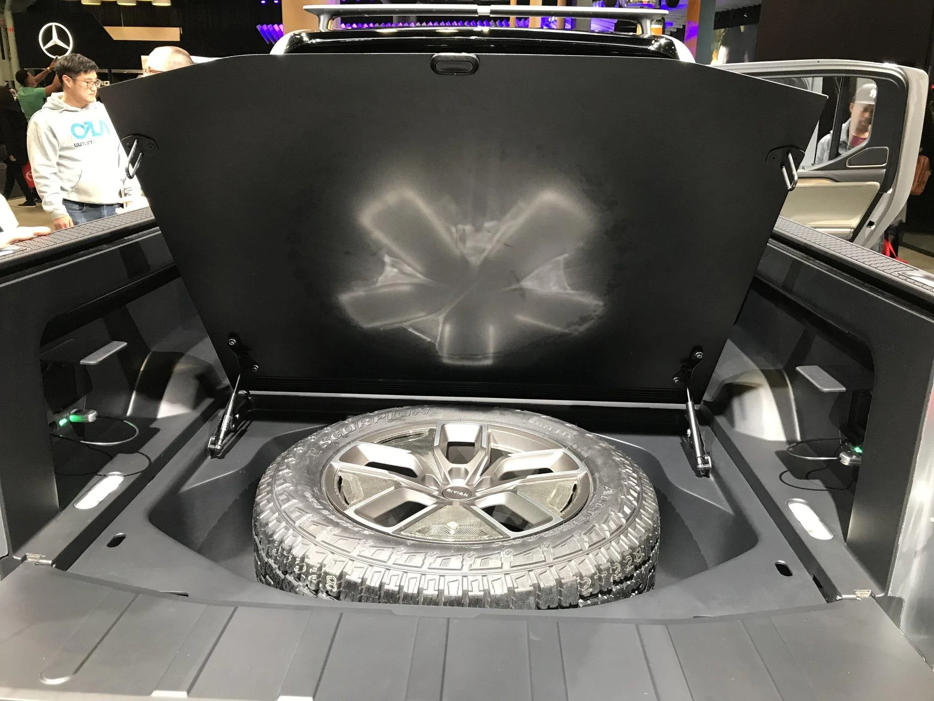 Rivian R1T R1S Take away from NY Auto Show (pics) A671553E-6CD4-44AF-81BA-D03A53B5BE1E