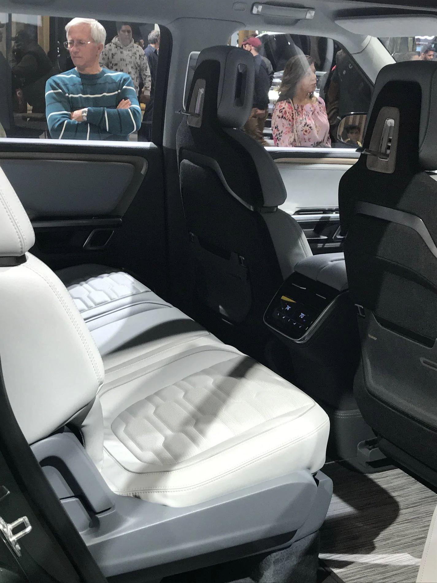 Rivian R1T R1S Take away from NY Auto Show (pics) 07D22E6E-41F3-4E81-BE05-FA3462A81DFC