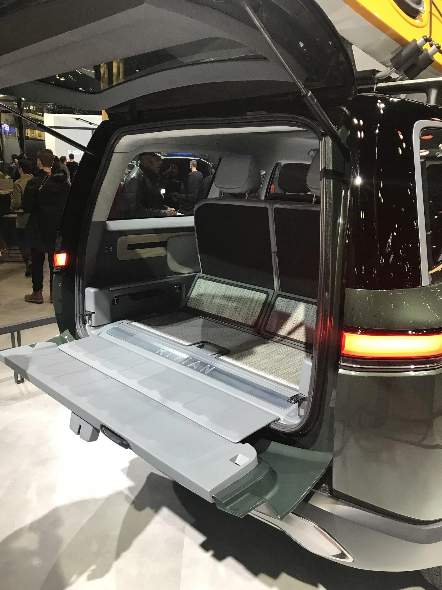 Rivian R1T R1S Take away from NY Auto Show (pics) 0032969D-A1ED-4A69-BA31-9964AB81B7FC