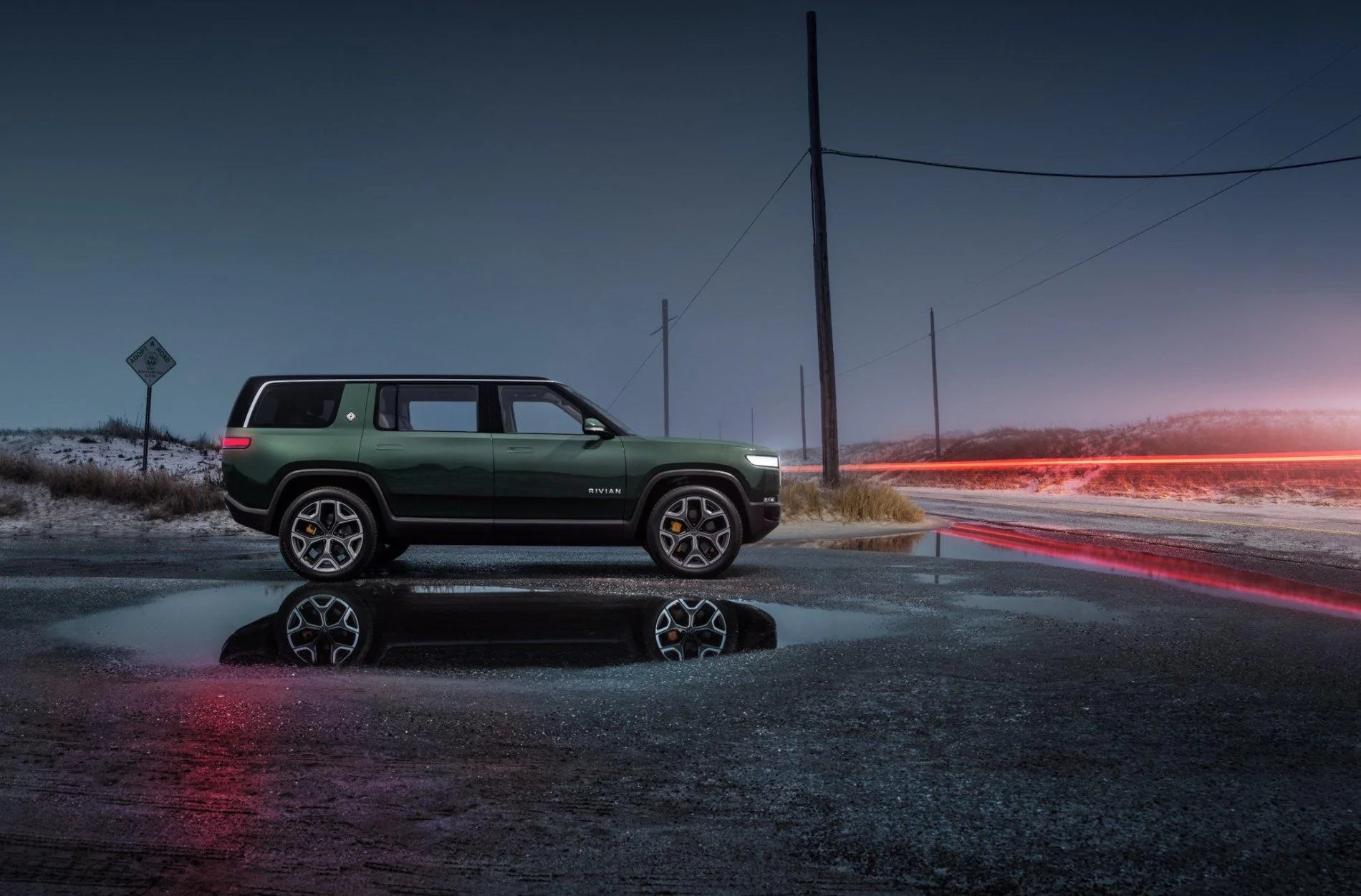 Rivian R1T R1S More R1S Wallpapers Screen Shot 2019-05-13 at 6.41.49 PM