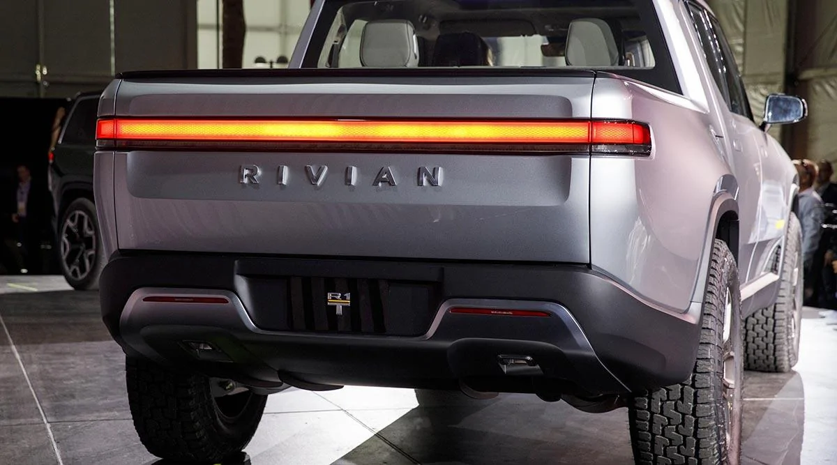 Rivian R1T R1S Bike pads and cameras Rivian_R1T_backend