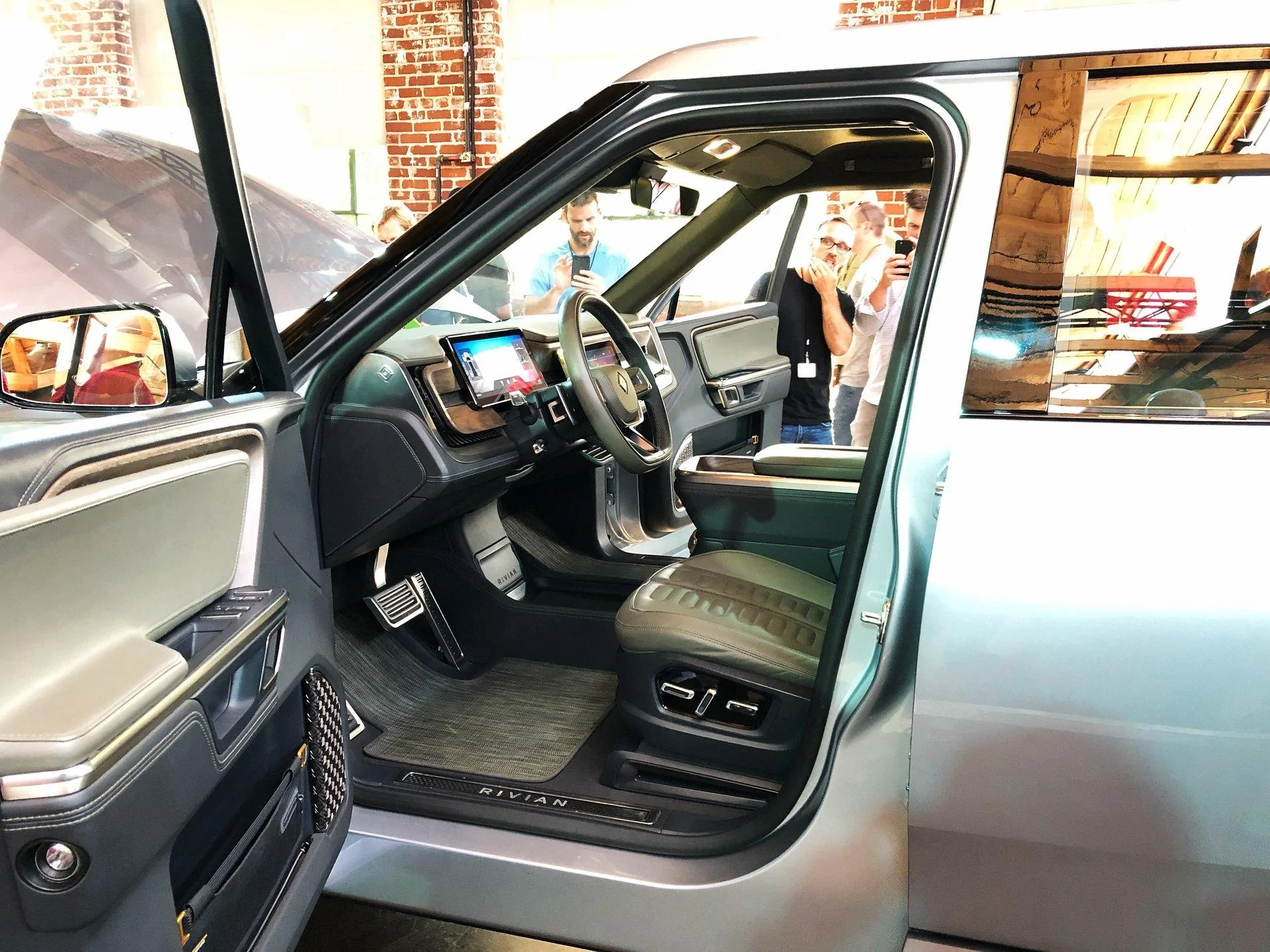 Rivian R1T R1S Rivian Atlanta Private Preview Event feedback, pics/video 2019-09-13 20.02.37