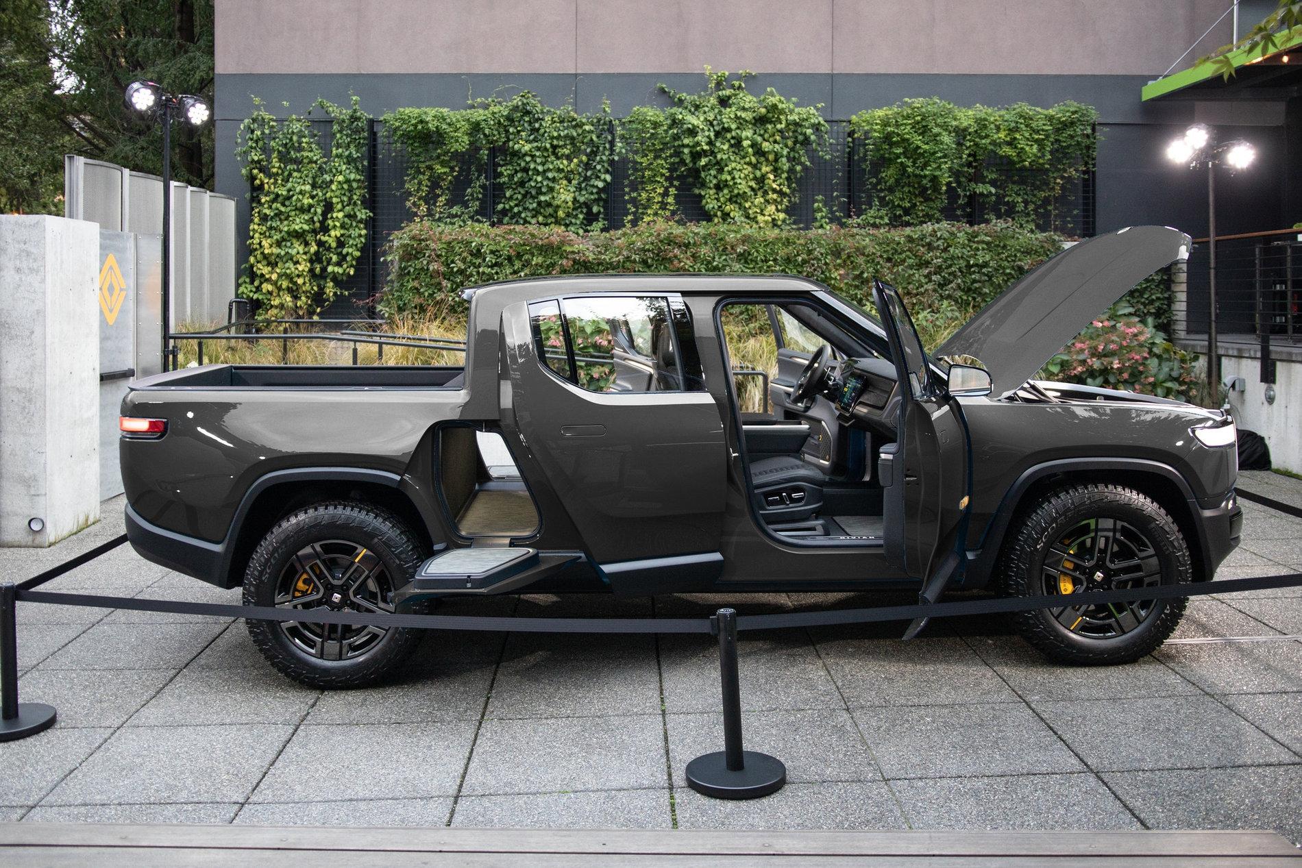 rivian-dark-gray.jpg