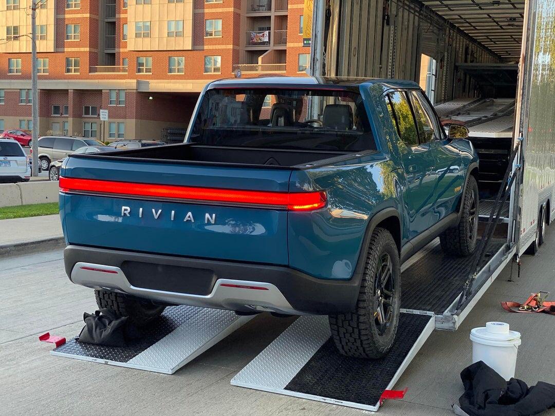 Rivian R1T R1S Uptown Normal, Ill. Rivian showcase upload_2019-10-13_23-14-11