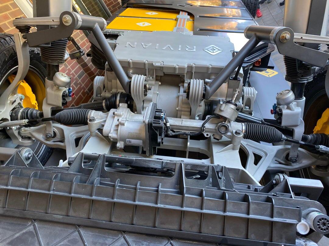 Rivian R1T R1S Uptown Normal, Ill. Rivian showcase upload_2019-10-13_23-20-39