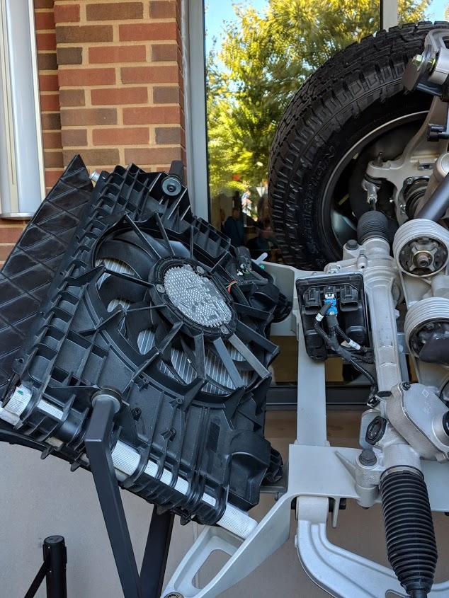 Rivian R1T R1S R1T, R1S viewing opportunity Oct. 13 in Normal, Ill. O3IGz3ErPKsj1yRcFRqNkQLEcj--bP8kfJHFUap7UWzrARhyvT368IKphzn48Ijrl85kzq2e4wEPYiCA8R0=w634-h845-no