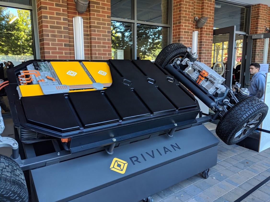 Rivian R1T R1S R1T, R1S viewing opportunity Oct. 13 in Normal, Ill. -8BnPGclJgx40Y5Sa_Q0ZWraOYKo2-jrGdppfdBsOZW53krZaQ3zzvhtUcwrLi7BorK6oNSpdpzVm7R6zI=w1127-h845-no