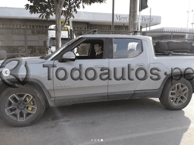 Rivian R1T R1S Preproduction Rivian R1T spotted testing at Tierra del Fuego! Screen Shot 2019-10-29 at 8.30.30 PM