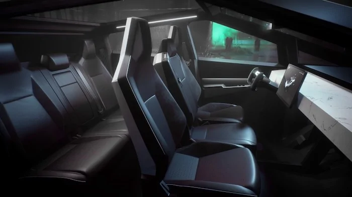 Rivian R1T R1S Rivian vs. Cybertruck tesla-cybertruck-beats-rivian-r1t-across-the-board-still-remains-big-and-ugly_35