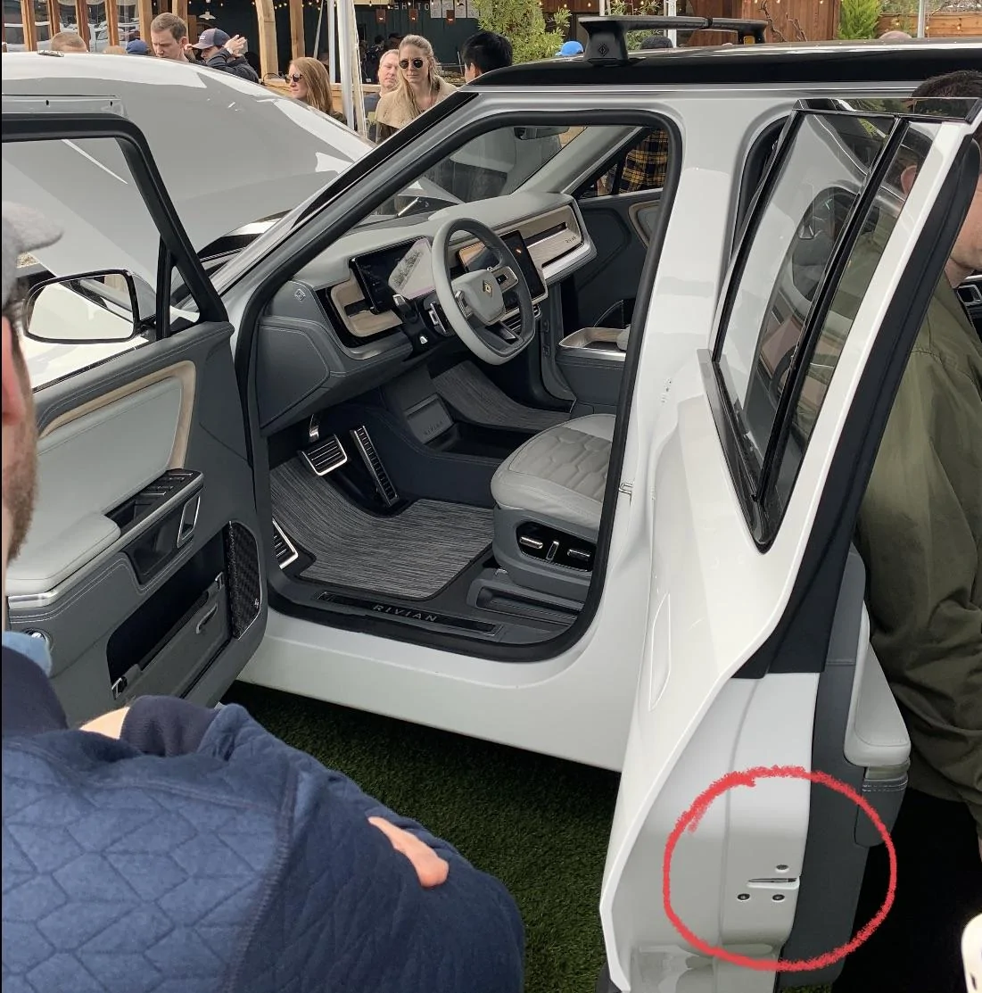Rivian R1T R1S Attending Fully Charged Live in Austin? upload_2020-2-1_19-57-43