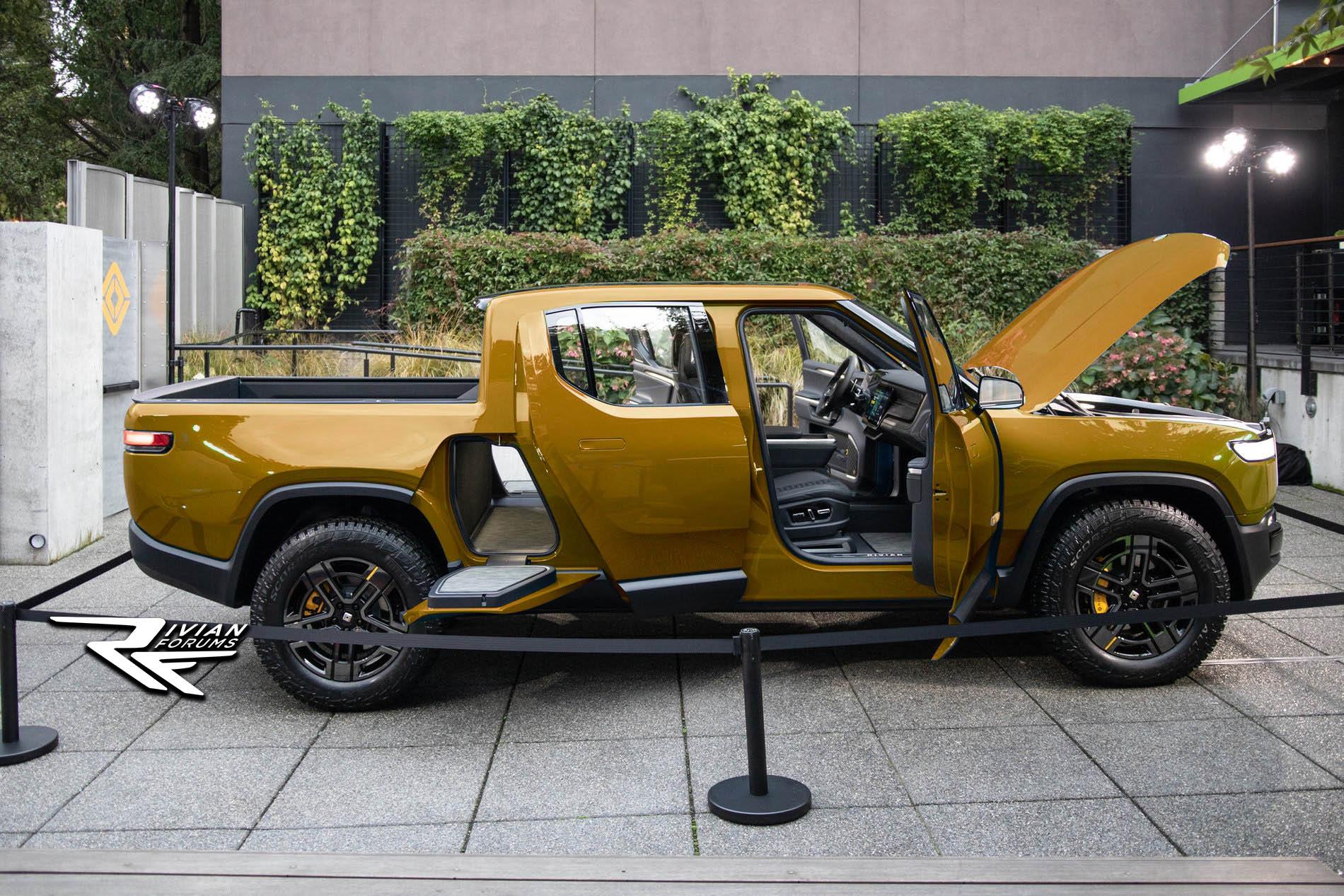 Rivian R1T R1S Rivian colors samples from recent video 2640DEC1-28A6-4ED3-A267-2E79FEEB717C