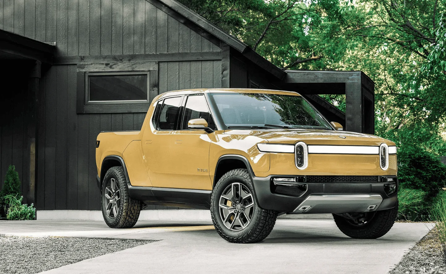 Rivian R1T R1S Rivian R1T Colors - Previews R1T tan pic1