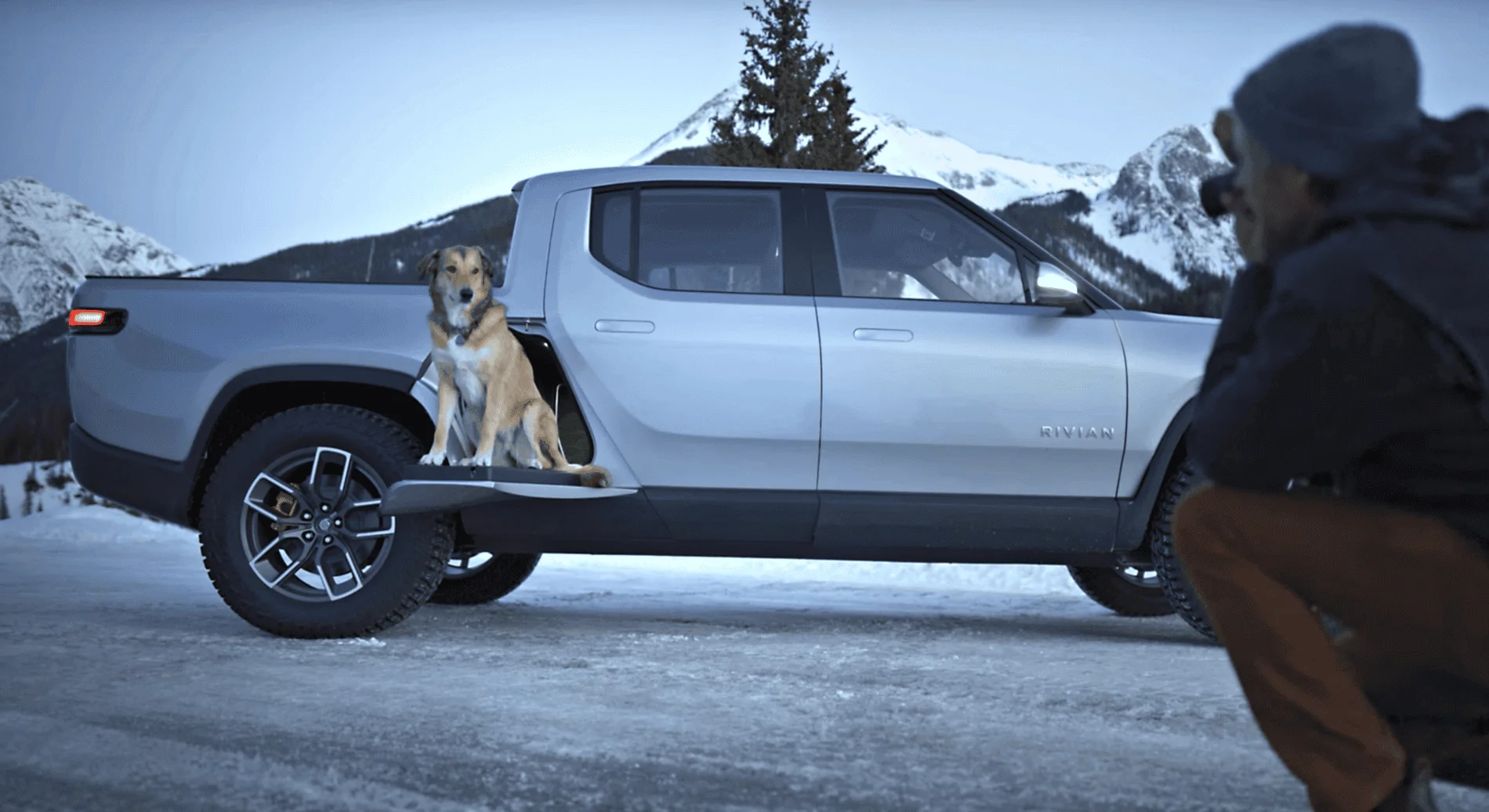 Rivian R1T R1S Rear Seat - cargo space/flat floor in the future? 1596832326371