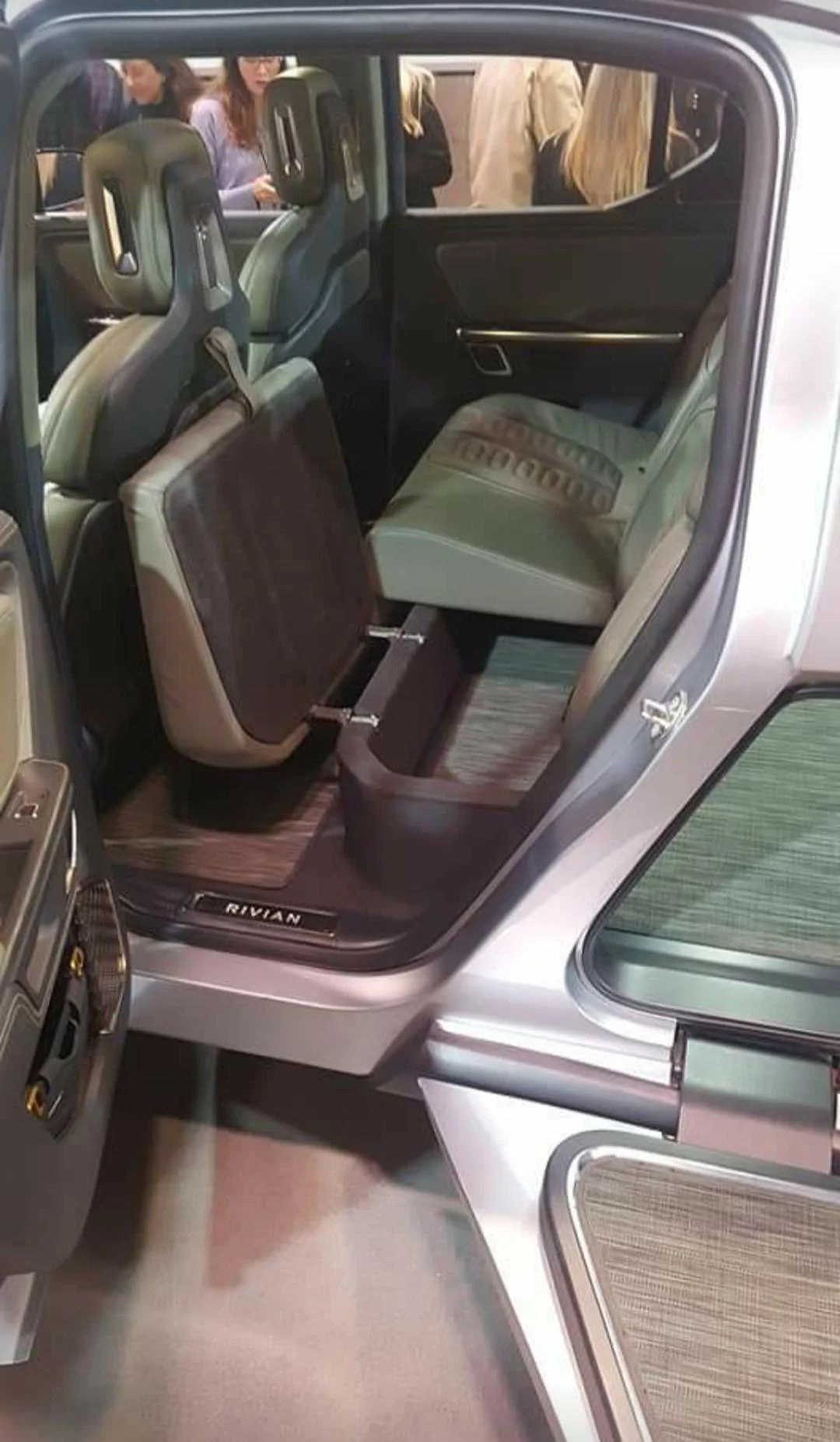 Rivian R1T R1S Rear Seat - cargo space/flat floor in the future? 20200811_074541