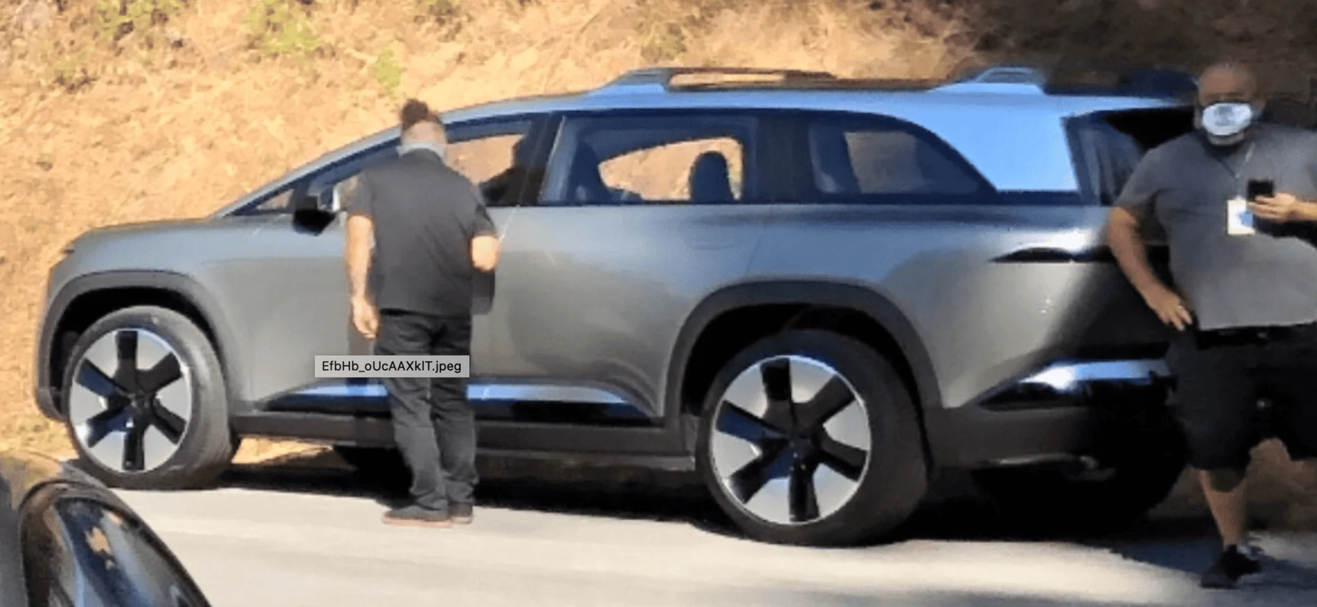 Rivian R1T R1S Lucid Motors SUV SUV1