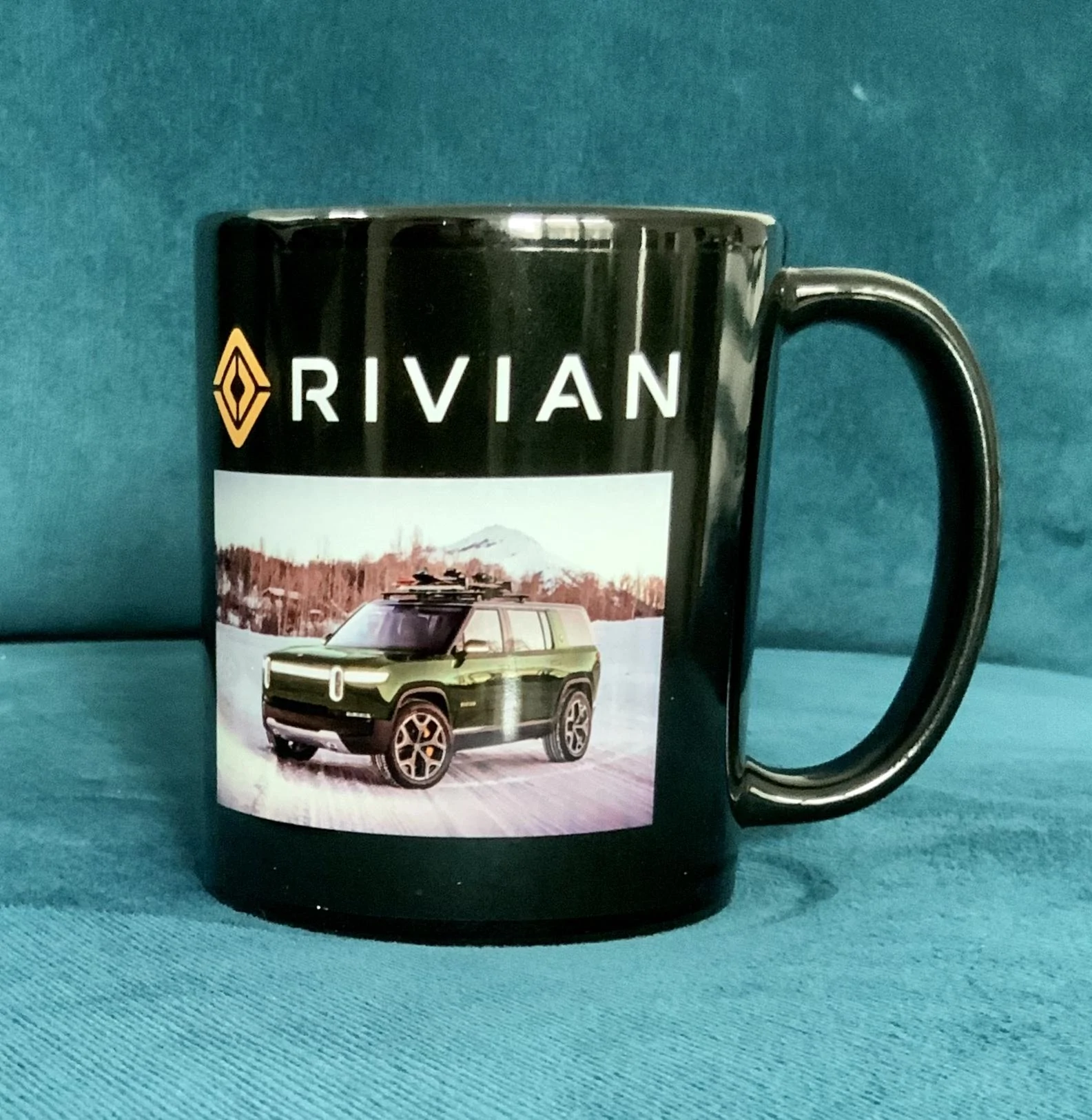 Rivian R1T R1S Rivian R1T Colors - Previews 1599857941099