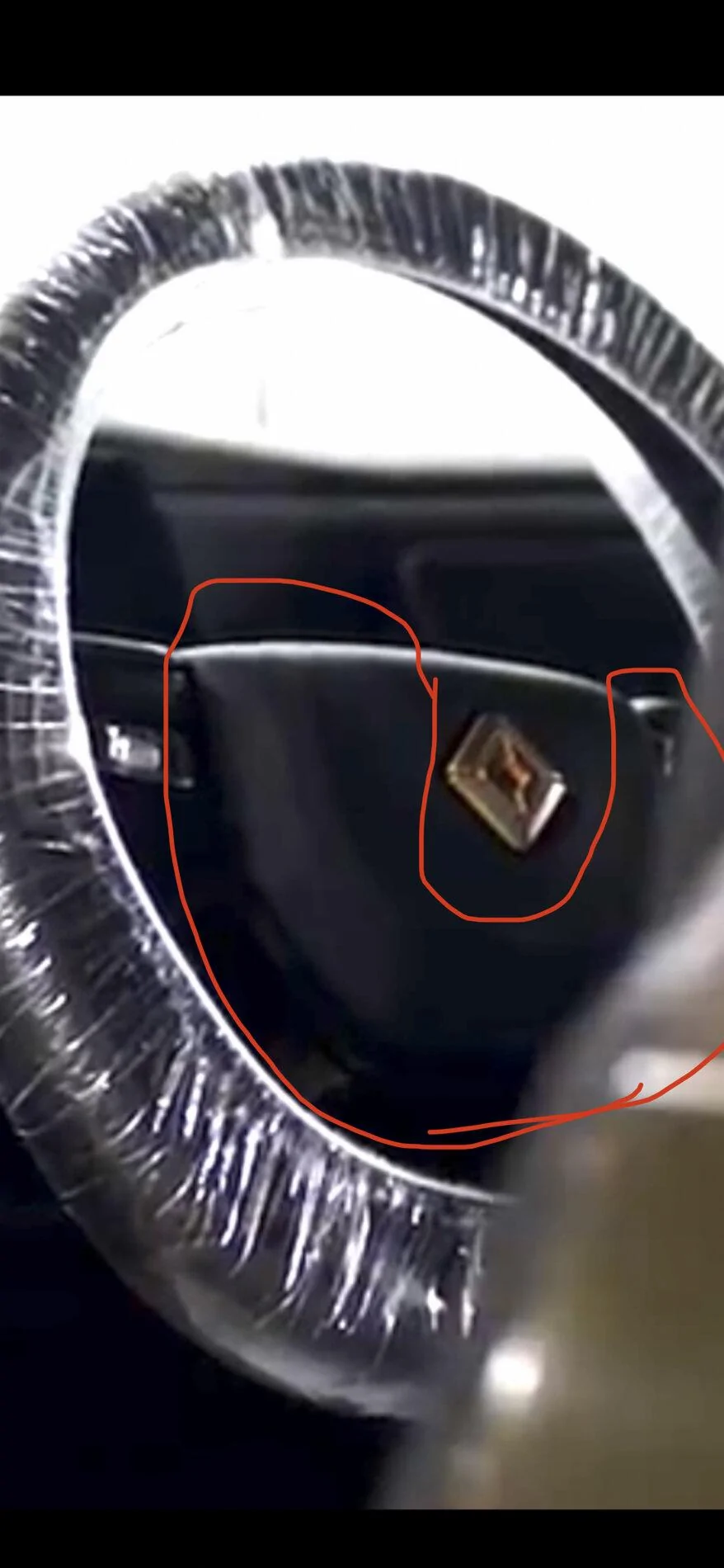 Rivian R1T R1S Video: Preproduction R1T Begin Rolling Off The Line! 8AB8BA42-9BED-4456-B7A9-C6BB2759CE1D