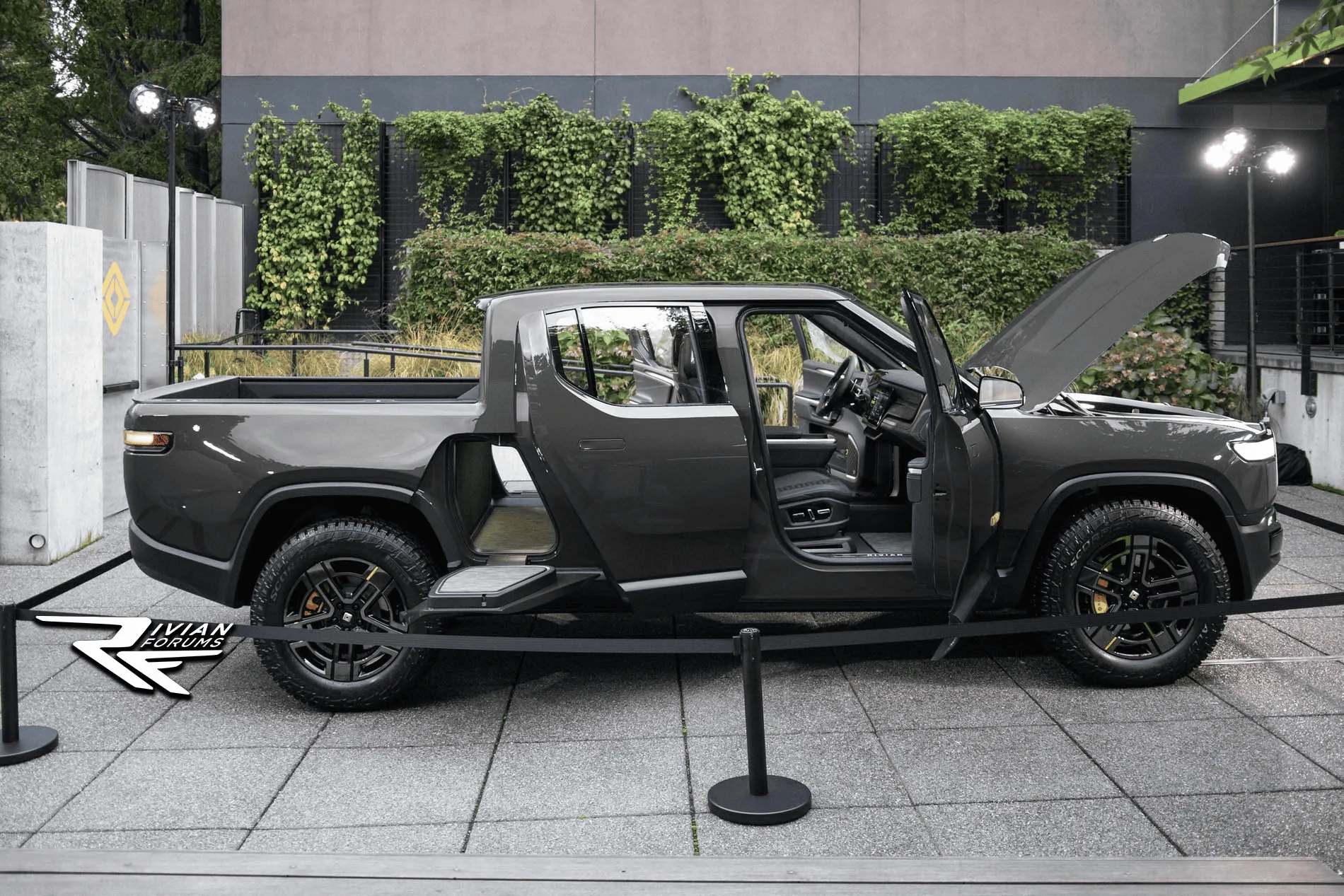 Rivian R1T R1S Rivian colors samples from recent video 1605311673238