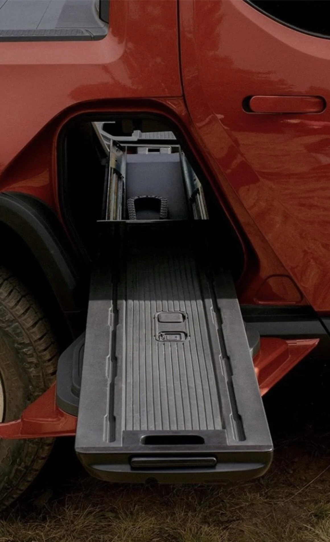 Rivian R1T R1S Gear Tunnel Shuttle thoughts? 1ACB4BCF-0B1E-4C38-B4C4-380D24231591