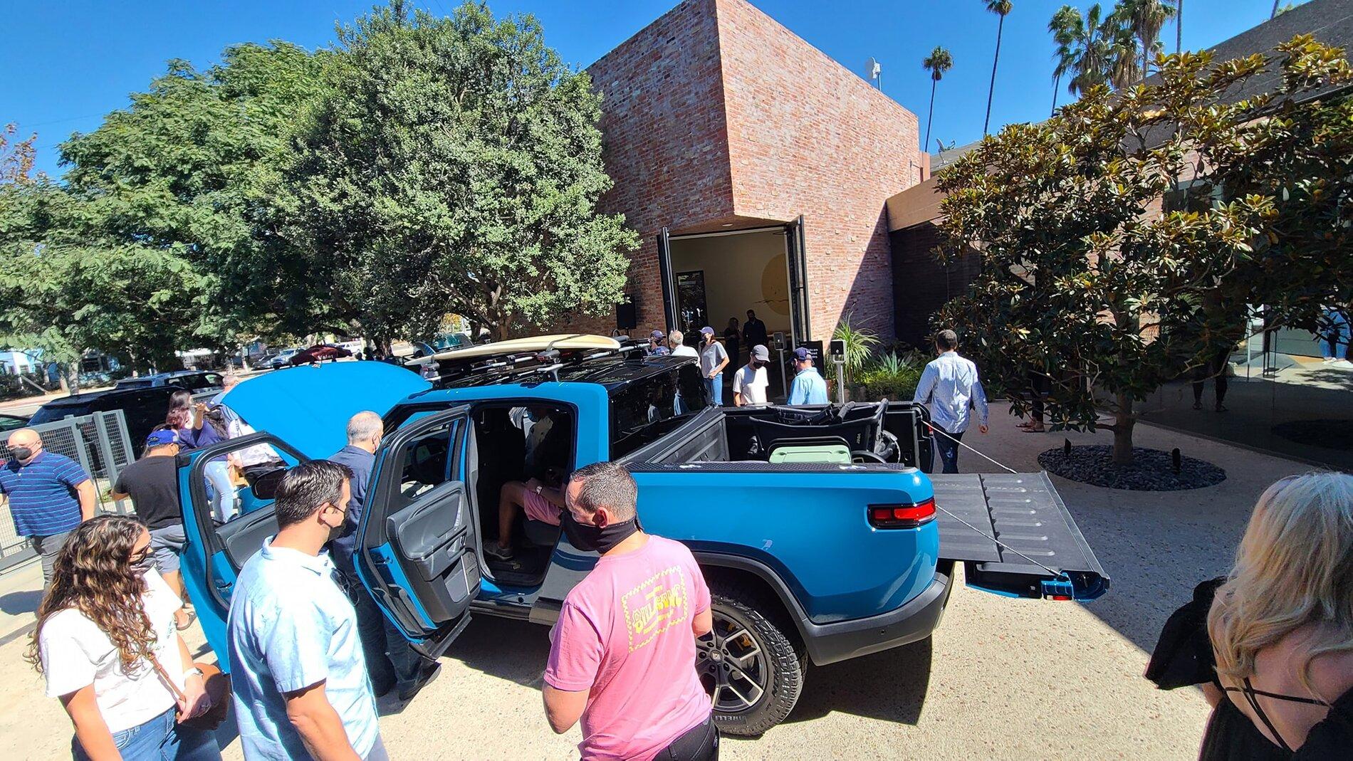 Rivian R1T R1S Official Rivian Stories: A Space To Gather - First Hub Opens @ Venice, CA 245622127_10220464986035918_2515417556017393143_n
