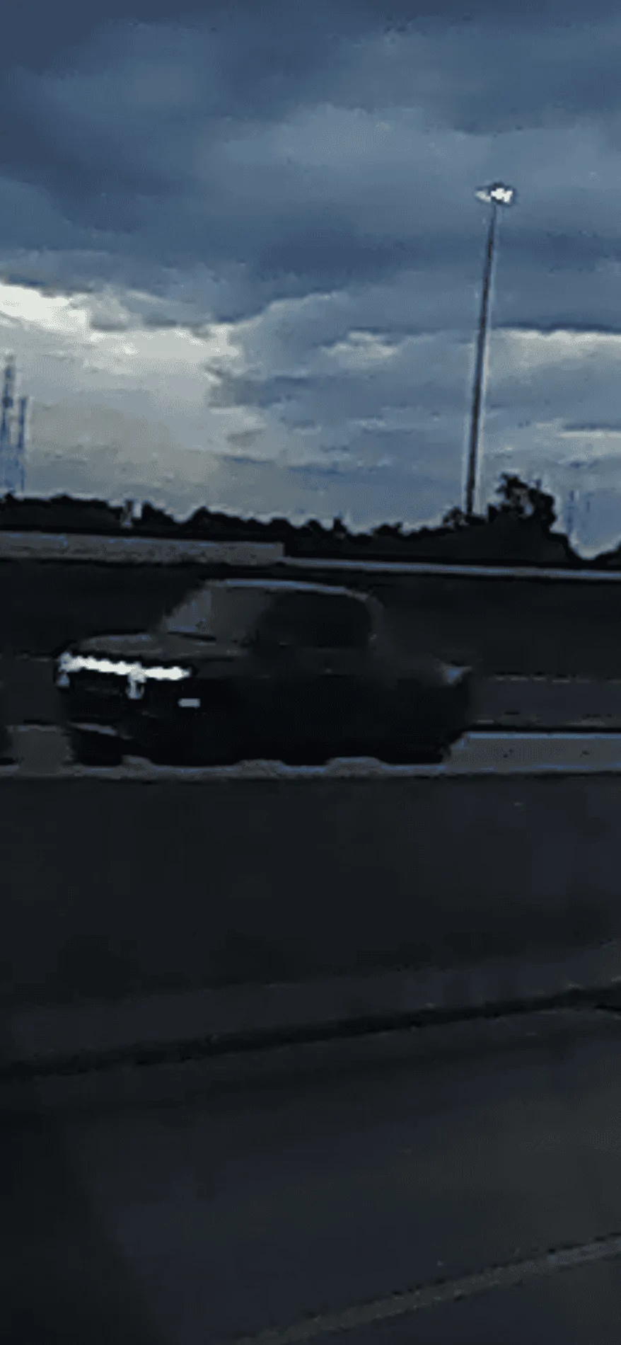Rivian R1T R1S Real Rivian Photos & Videos 6DF19BDA-AE04-4D5E-983F-F6B92586323D