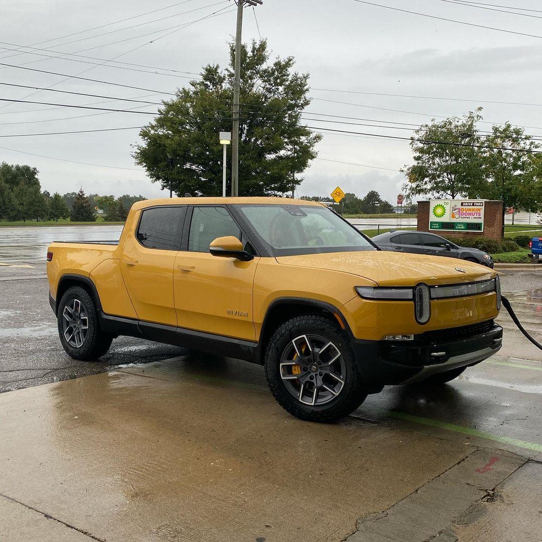 Rivian R1T R1S COMPASS YELLOW R1T Photos Compass Yellow Rivian R1T spotted3