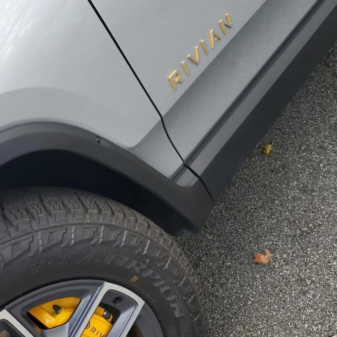 Rivian R1T R1S LA SILVER Rivian Photos 245643618_363384948907746_6102651306549896791_n