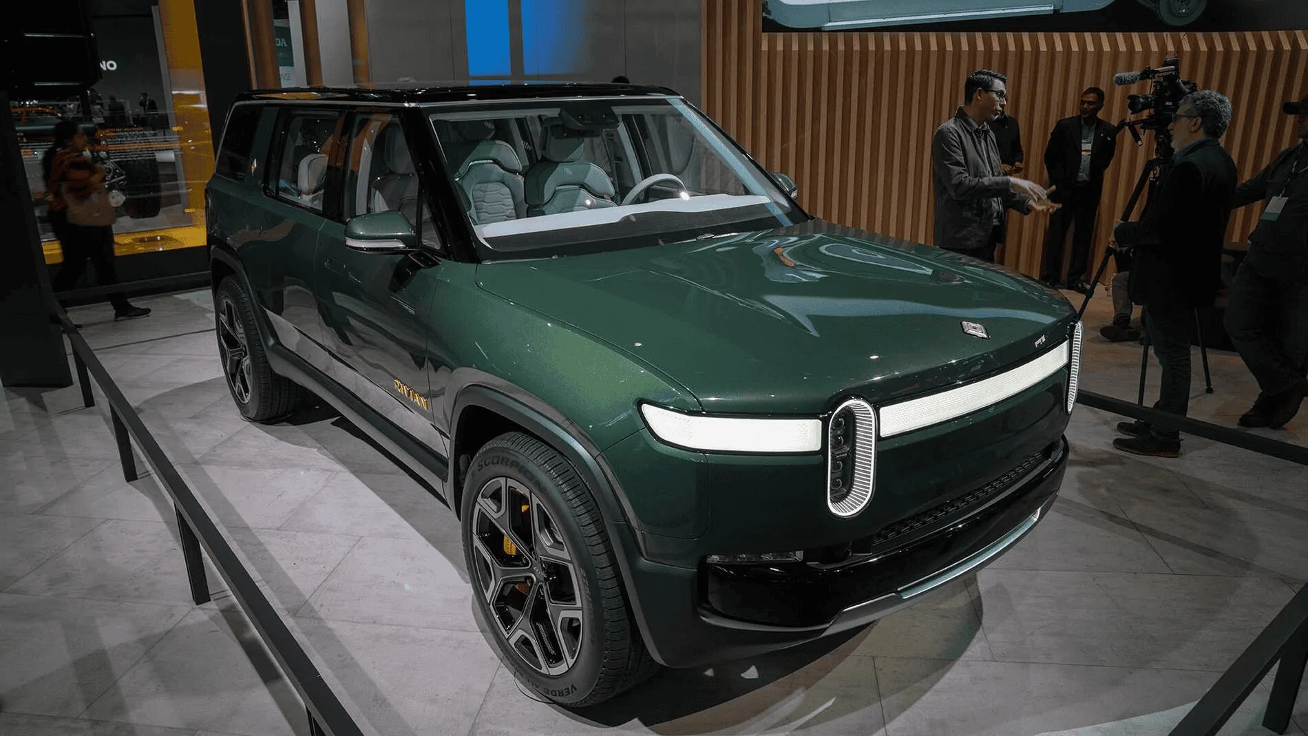 Rivian R1T R1S LAUNCH GREEN R1T Photos 1634598142285