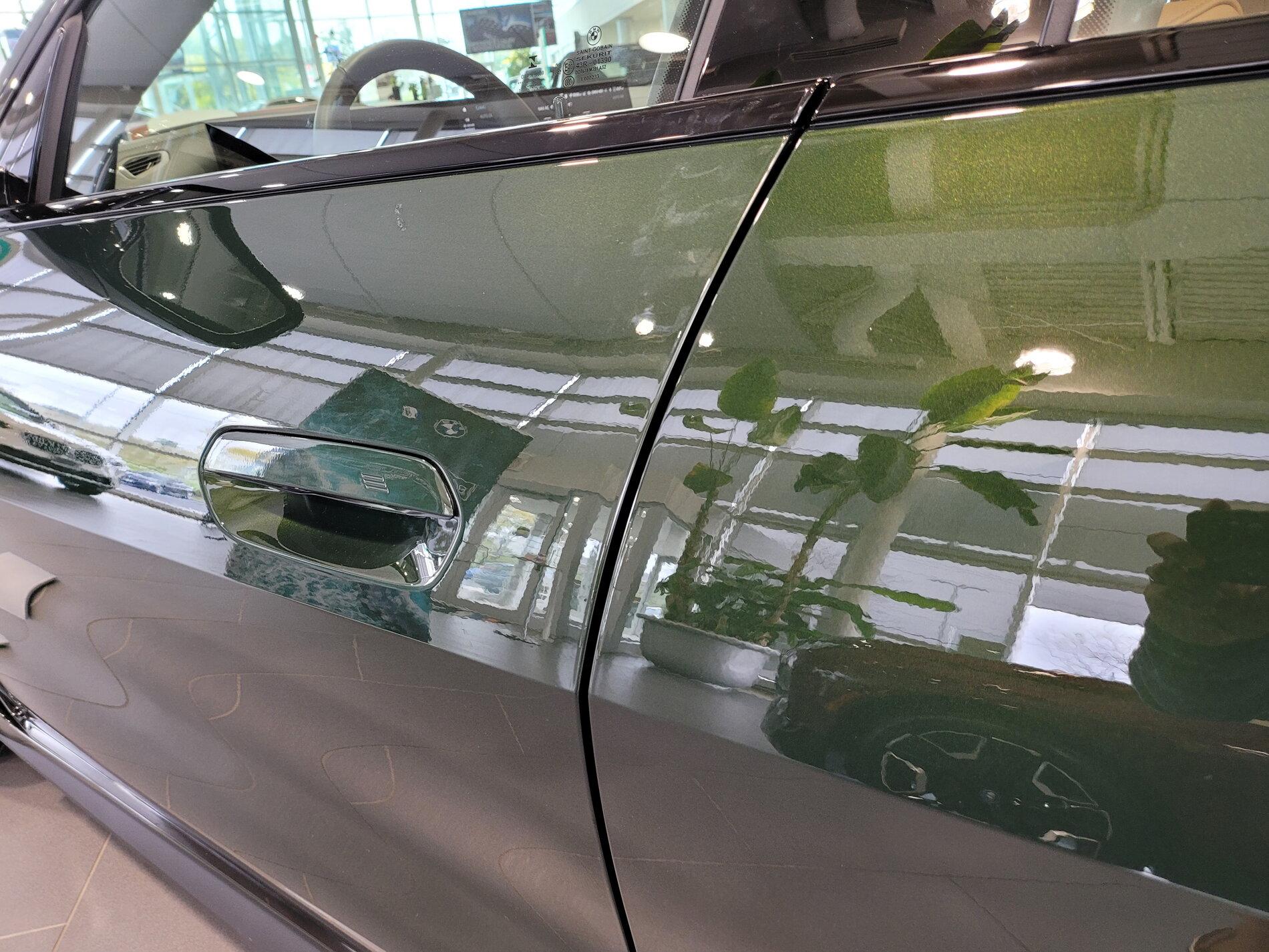 Rivian R1T R1S FOREST GREEN R1T Photos 20211023_113742