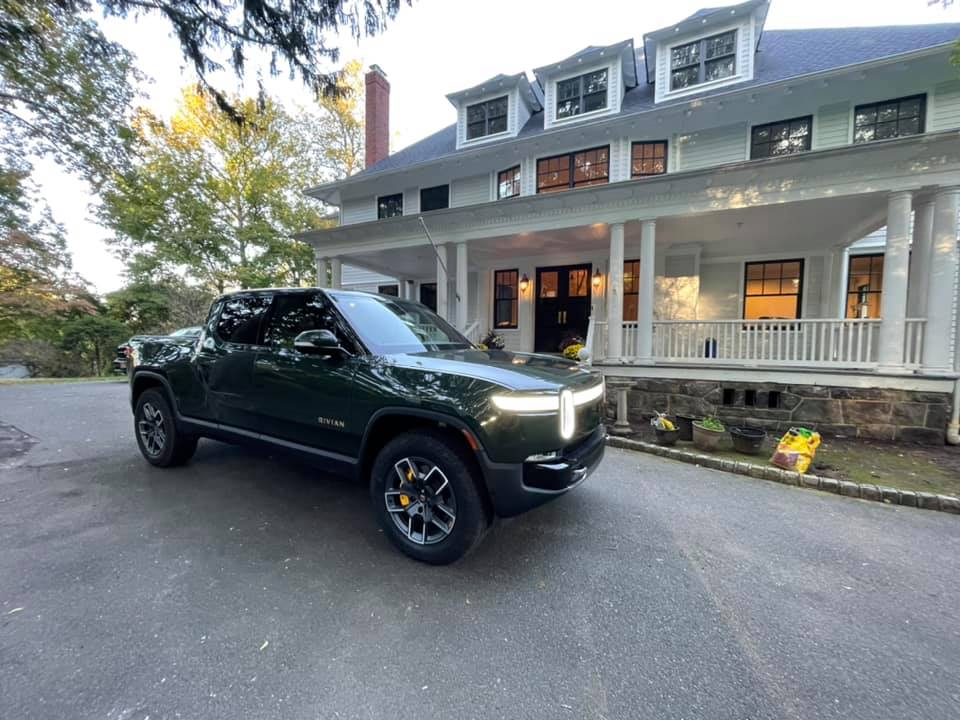 Rivian R1T R1S FOREST GREEN R1T Photos 245937485_10159864378762456_37389851737967635_n