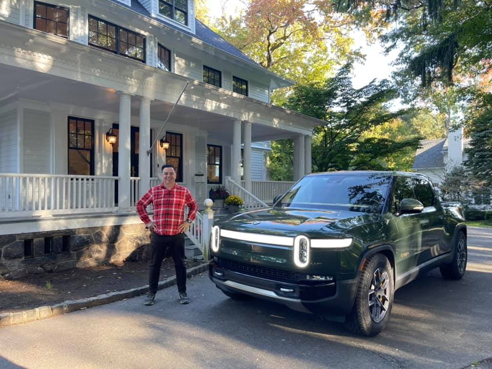 Rivian R1T R1S FOREST GREEN R1T Photos 245640730_10159864378437456_5628119930290579765_n