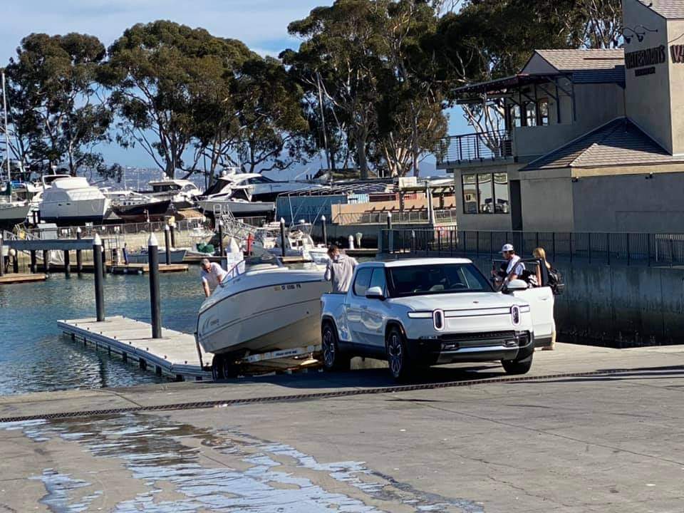 Rivian R1T R1S First Glacier White R1T Delivery FB_IMG_1635068954932