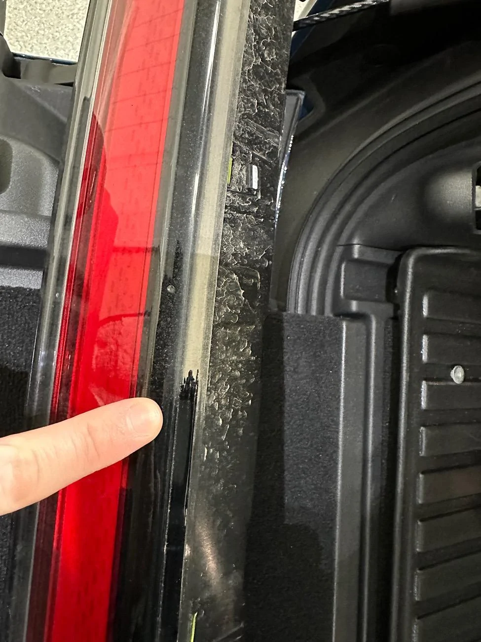 Rivian R1T R1S Rear Light Bar Squeaking IMG_2699