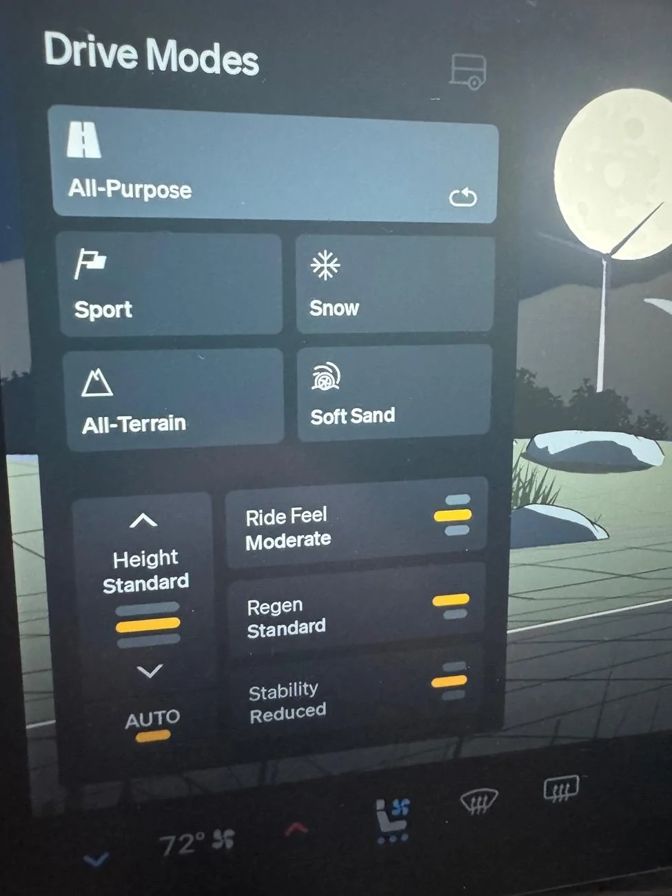 Rivian R1T R1S 2024.19.04 software update now installing! Share your impressions & reviews IMG_5651