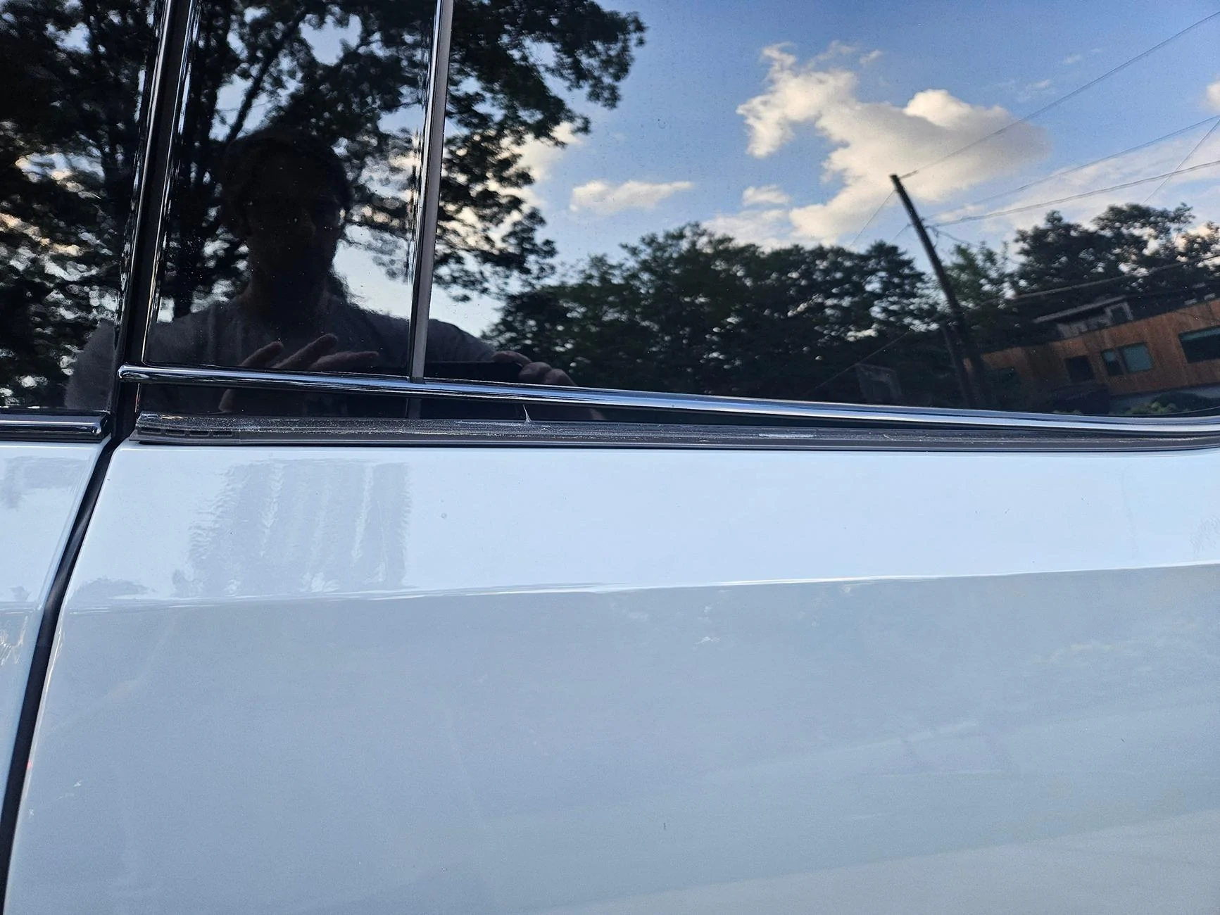 Rivian R1T R1S Trim peeling off 20240630_184417