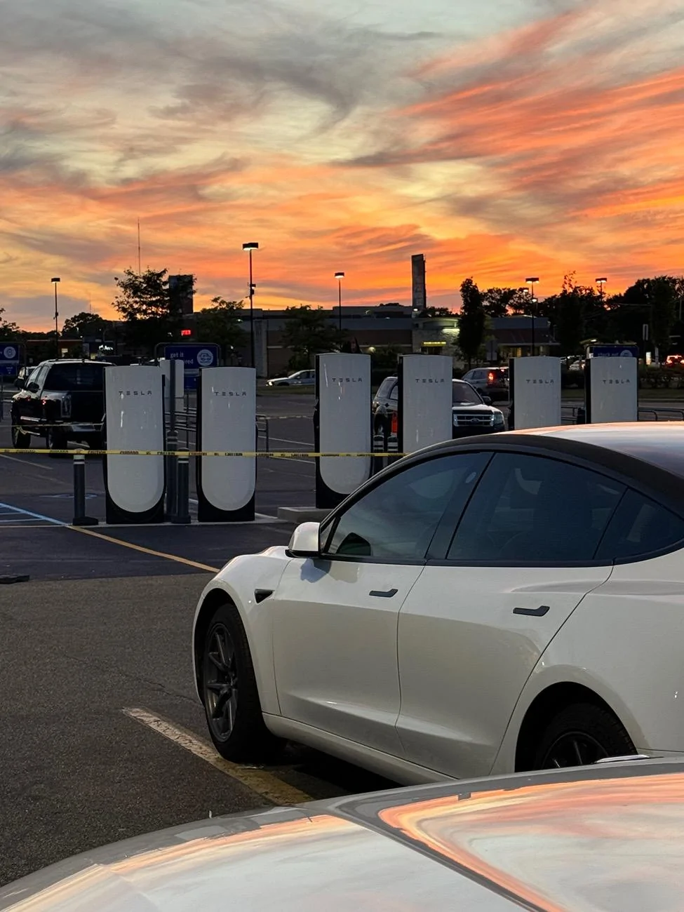 Rivian R1T R1S SE MI Tesla Charging IMG_0087