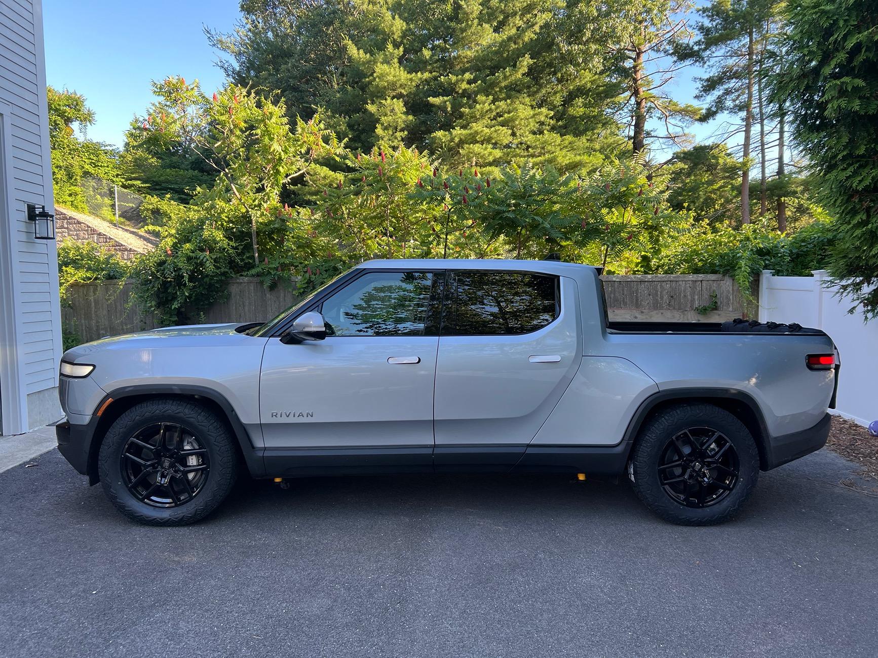 Rivian R1T R1S New MSW Type 52 Wheels in Gloss Black IMG_0159