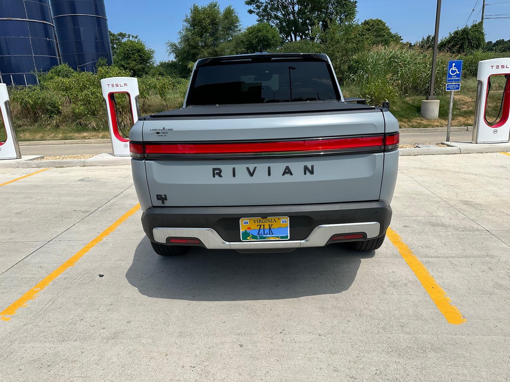 Rivian R1T R1S Wider Tesla SC stall parking, longer cable or ? IMG_3182