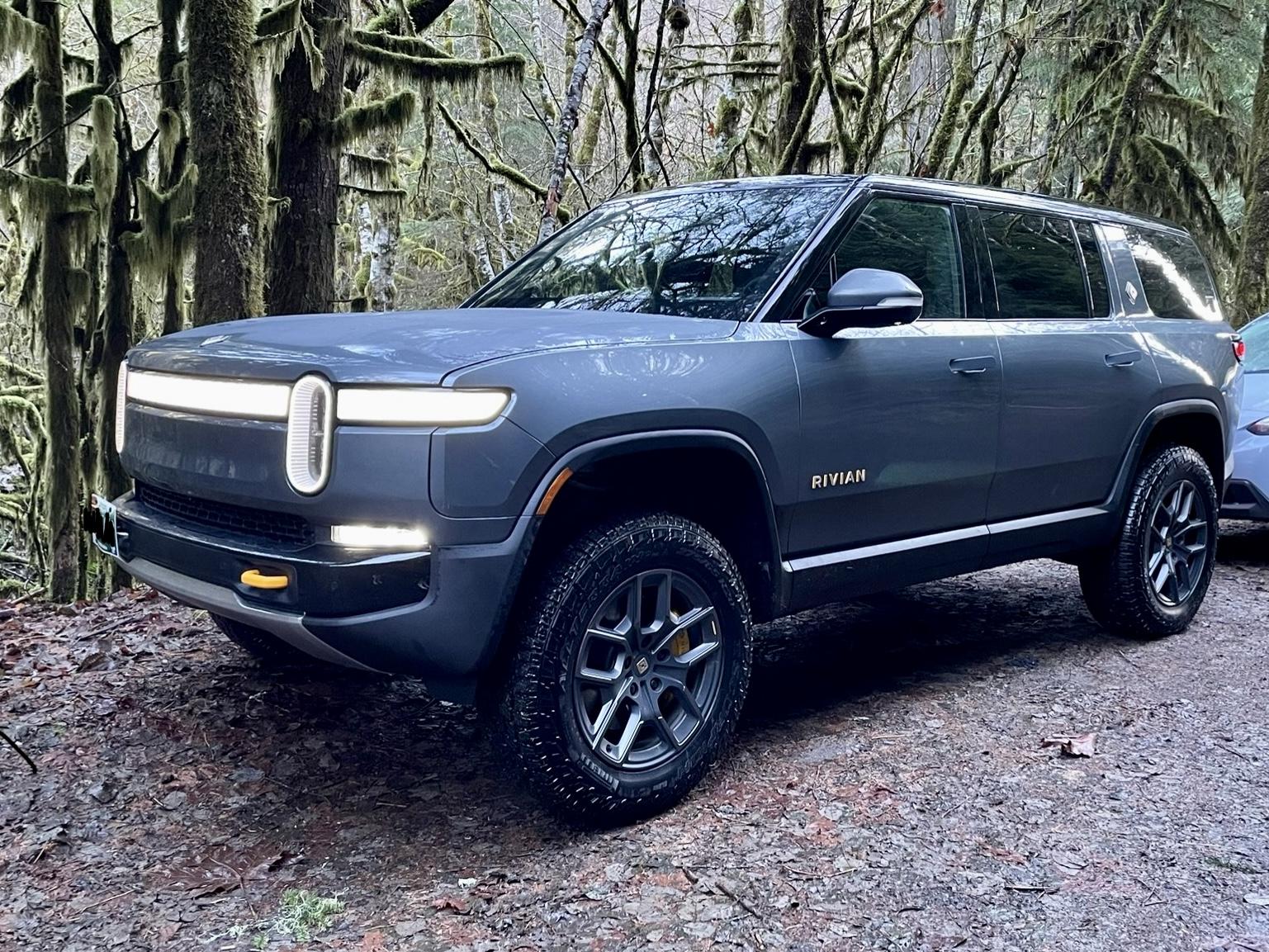 Rivian R1T R1S BestEvMod 4TH OF JULY RAFFLE IMG_1001