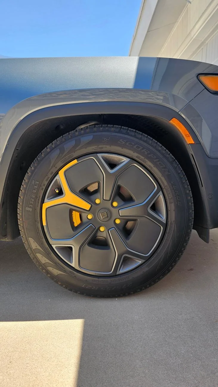 Rivian R1T R1S Suspension issue…took delivery yesterday… 20240605_140029